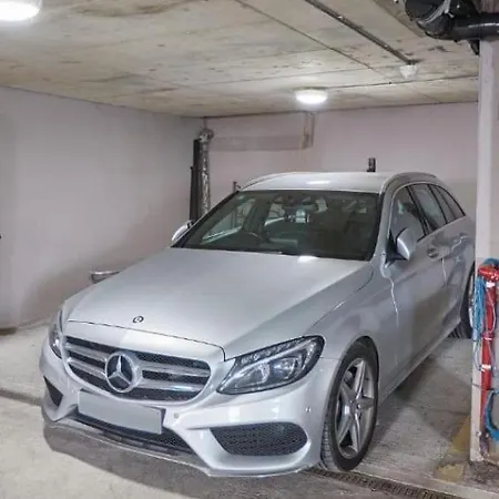 アパート The Eskape ウィットビー