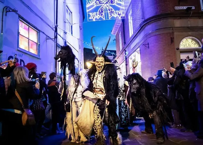 The Eskape * Γουίτμπι