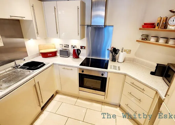 The Eskape Γουίτμπι