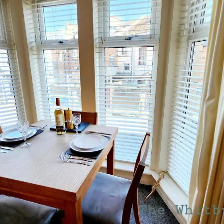 The Eskape Lägenhet *